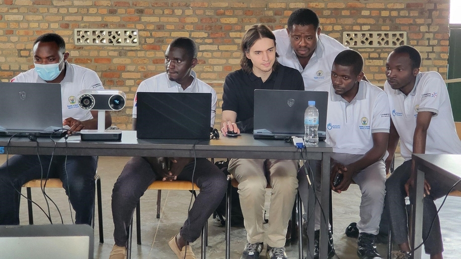 Leo training in Rwanda