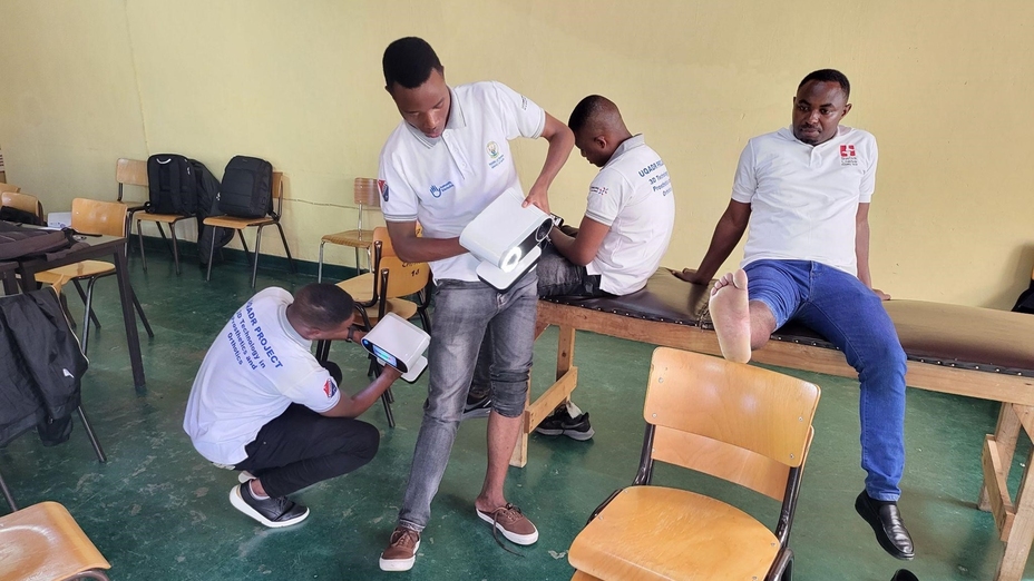 Leo training in Rwanda